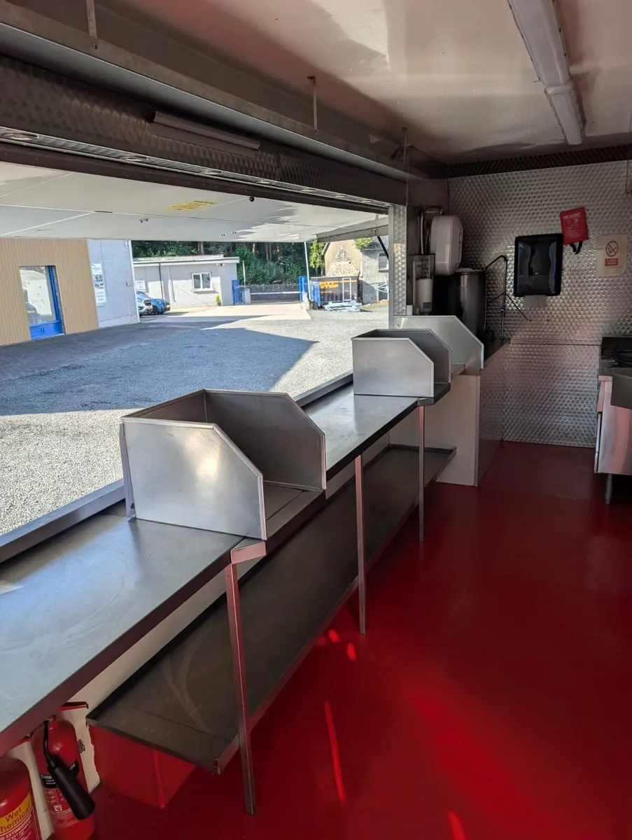 Butlers 20' Catering Trailer - Image 3