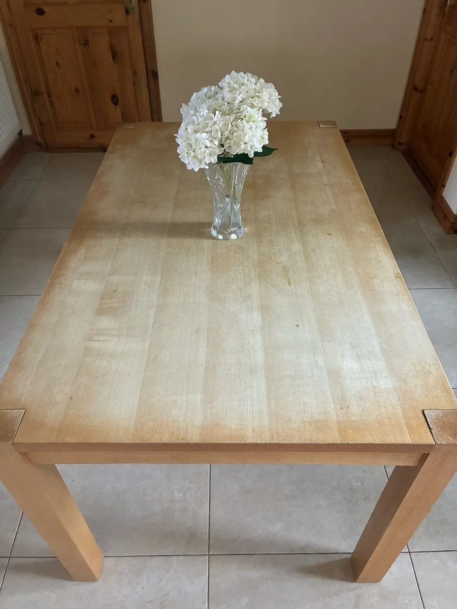 6 seater Kitchen table - Image 1