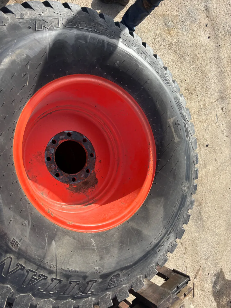 Industrial tyre’s and rims - Image 2