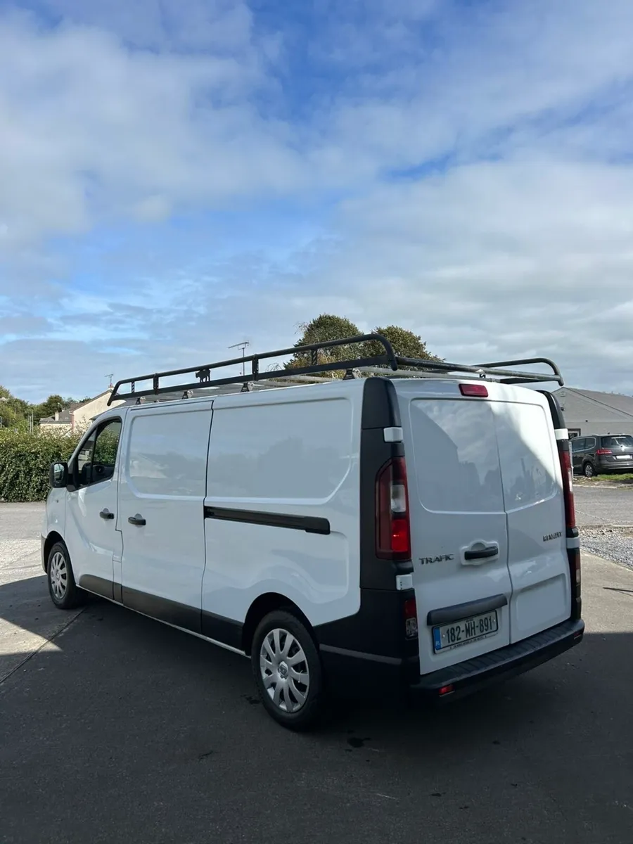 Renault traffic - Image 4