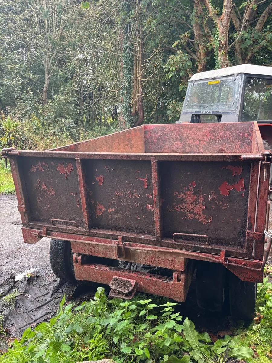 Tipping trailer - Image 2
