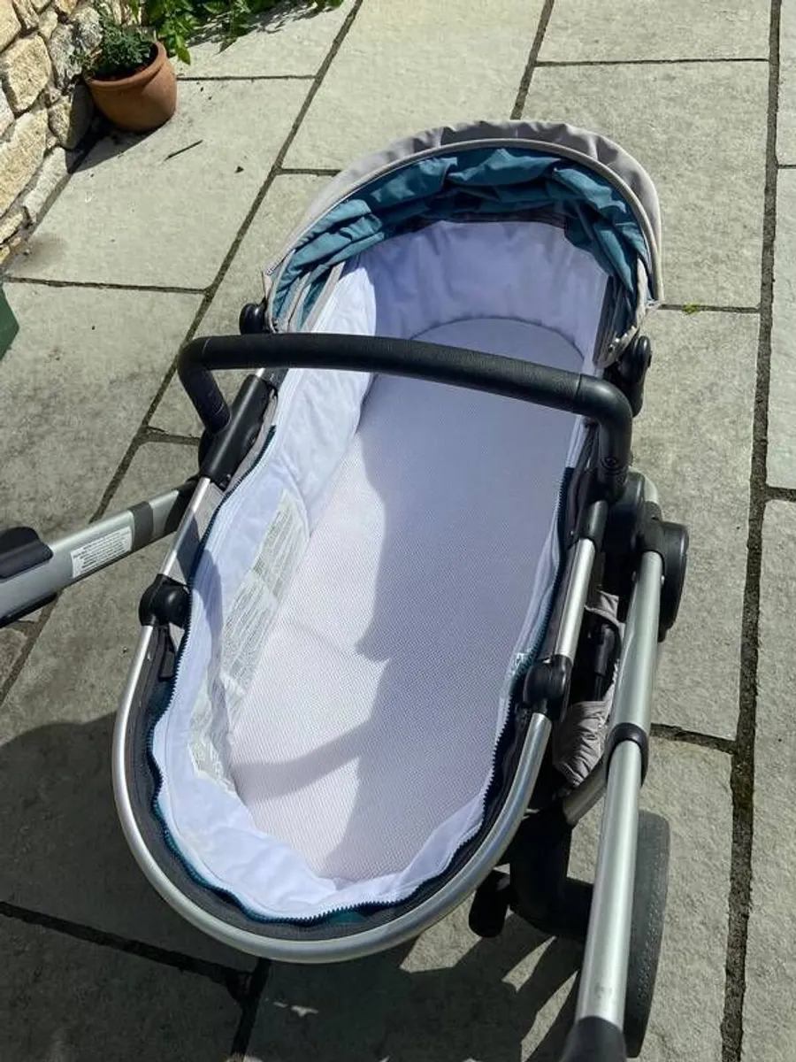iCandy Peach 5 Pram Pushchair Satin & Dove Grey - Image 4