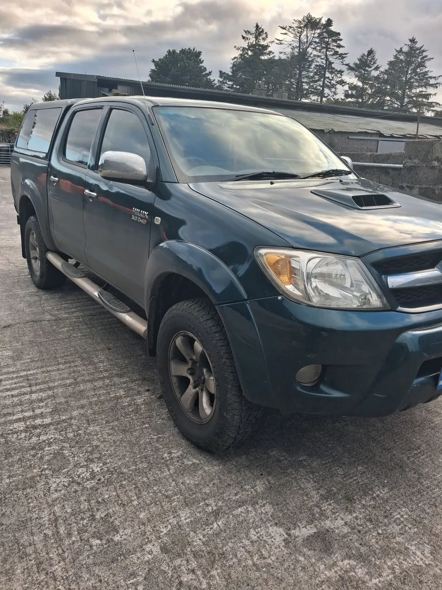 Toyota Hilux 2008 - Image 1