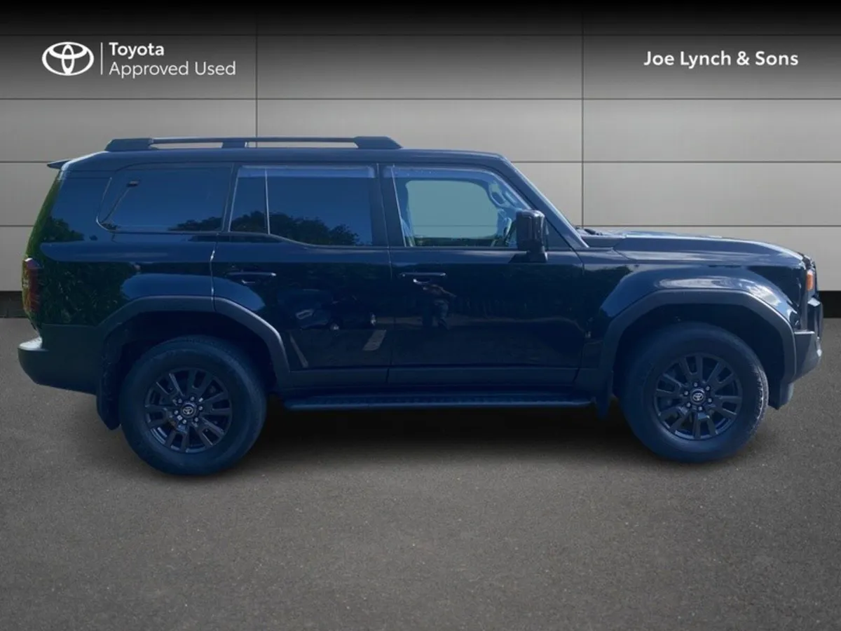 Toyota Land Cruiser LWB GX Auto Diesel 2.8 - Image 3