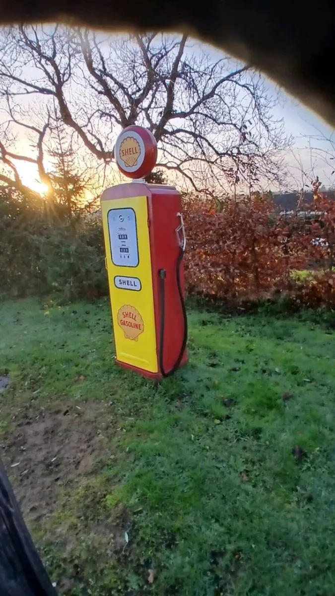 Retro Vintage Petrol Pumps - Image 2