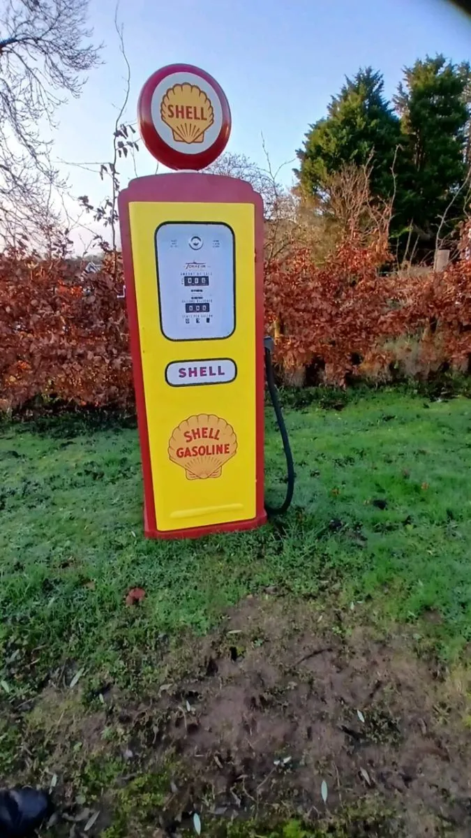 Retro Vintage Petrol Pumps - Image 4
