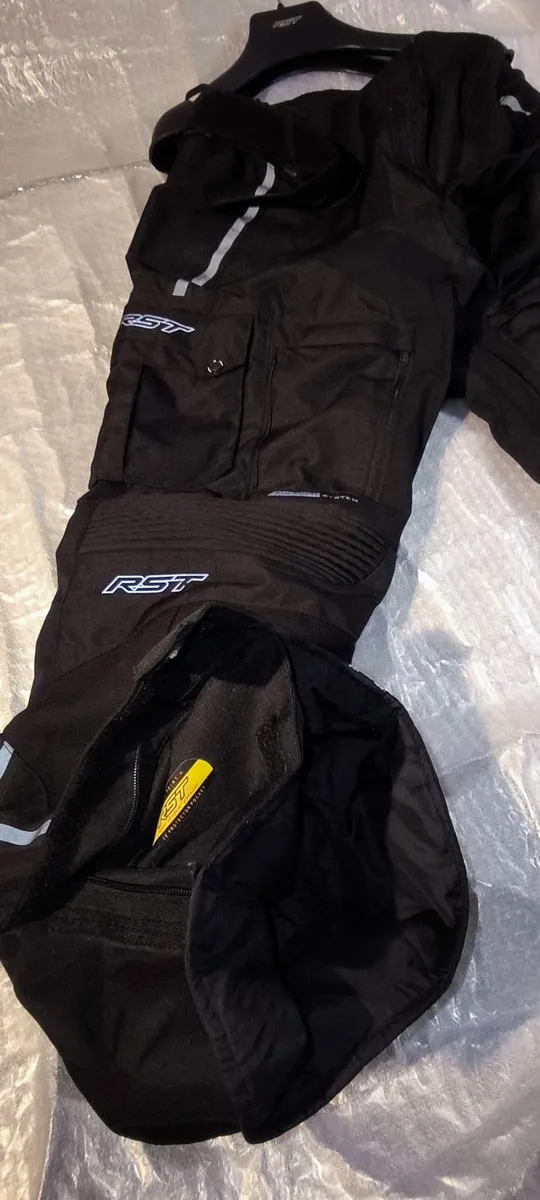RST Adventure X, Jacket & Trousers - Image 2