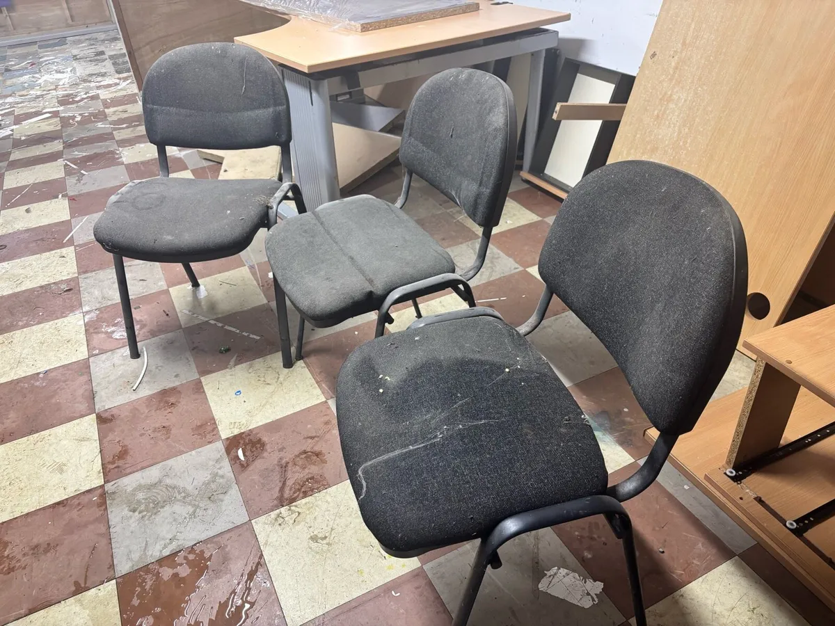 Office desks and chairs free to take away - Image 2