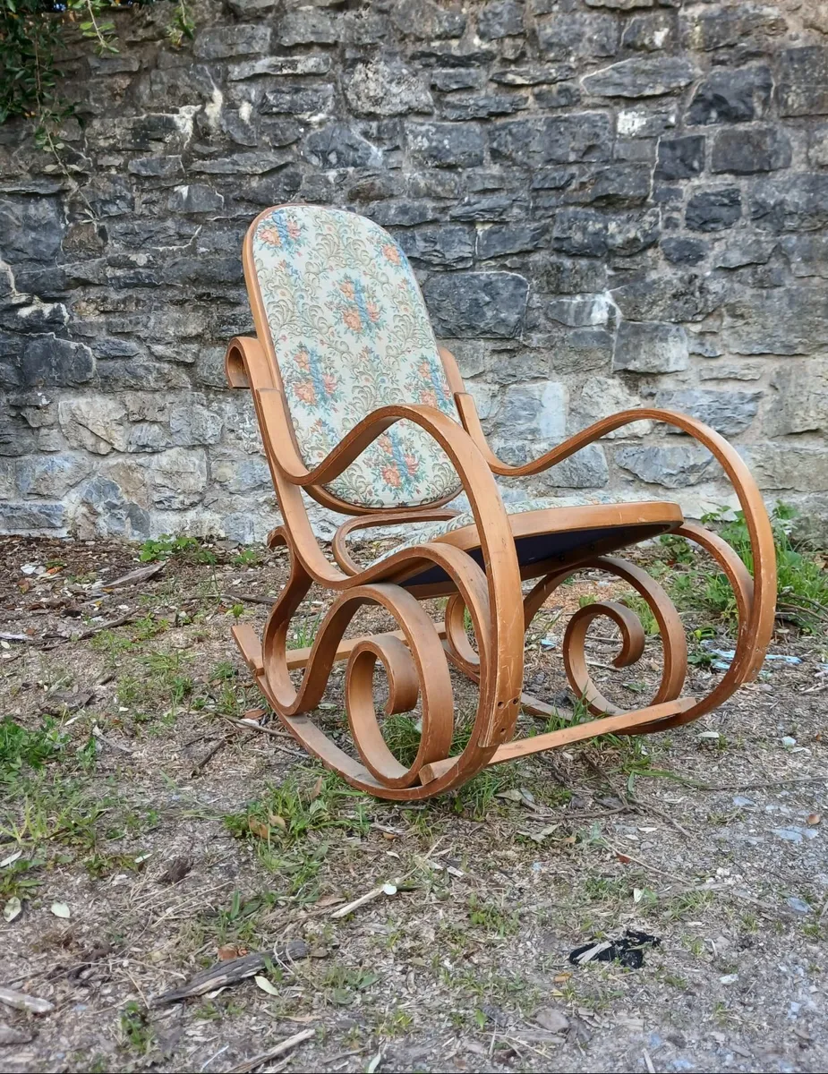 Bentwood rocking chair - Image 1