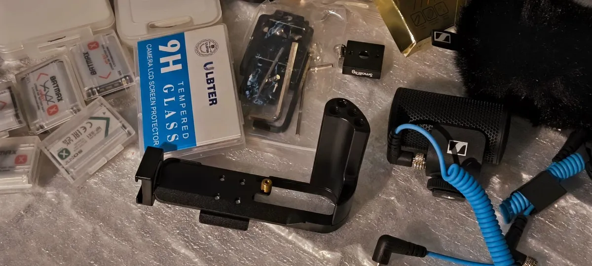 Sony Cyber-shot DSC-RX100 VII & accessories - Image 4