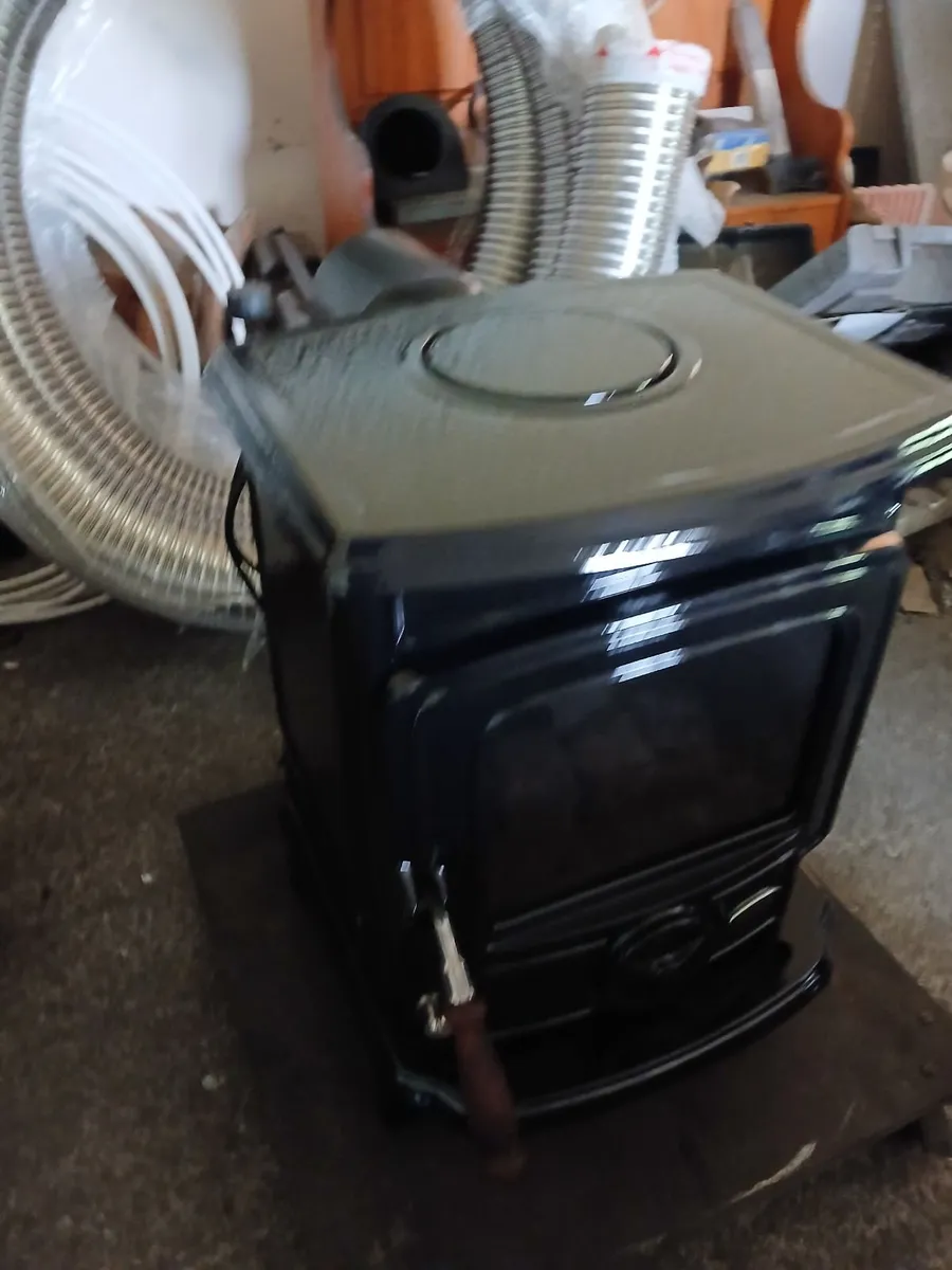 Black Enamel Stanley Oisin oil stove - Image 3