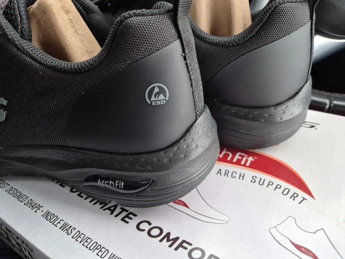 Skechers Work Arch Fit, Safety Trainers, NEW - Image 2