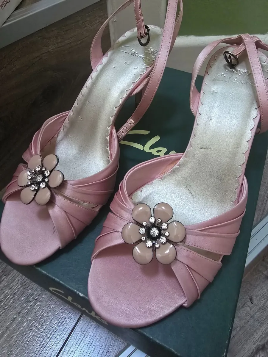 Shoes - Image 3