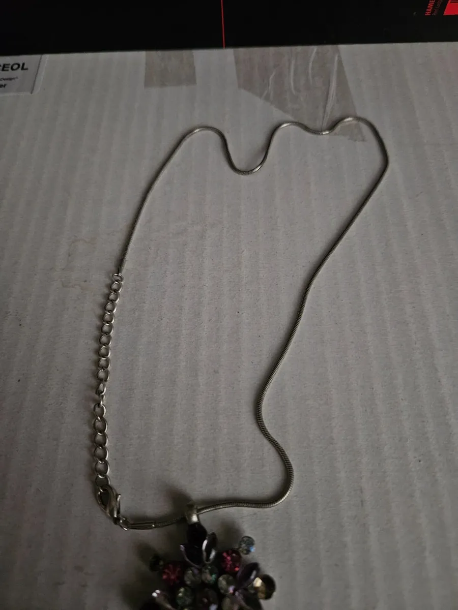 Costume Jewelry - Image 3