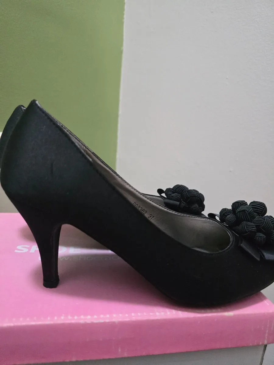Shoes - Image 3