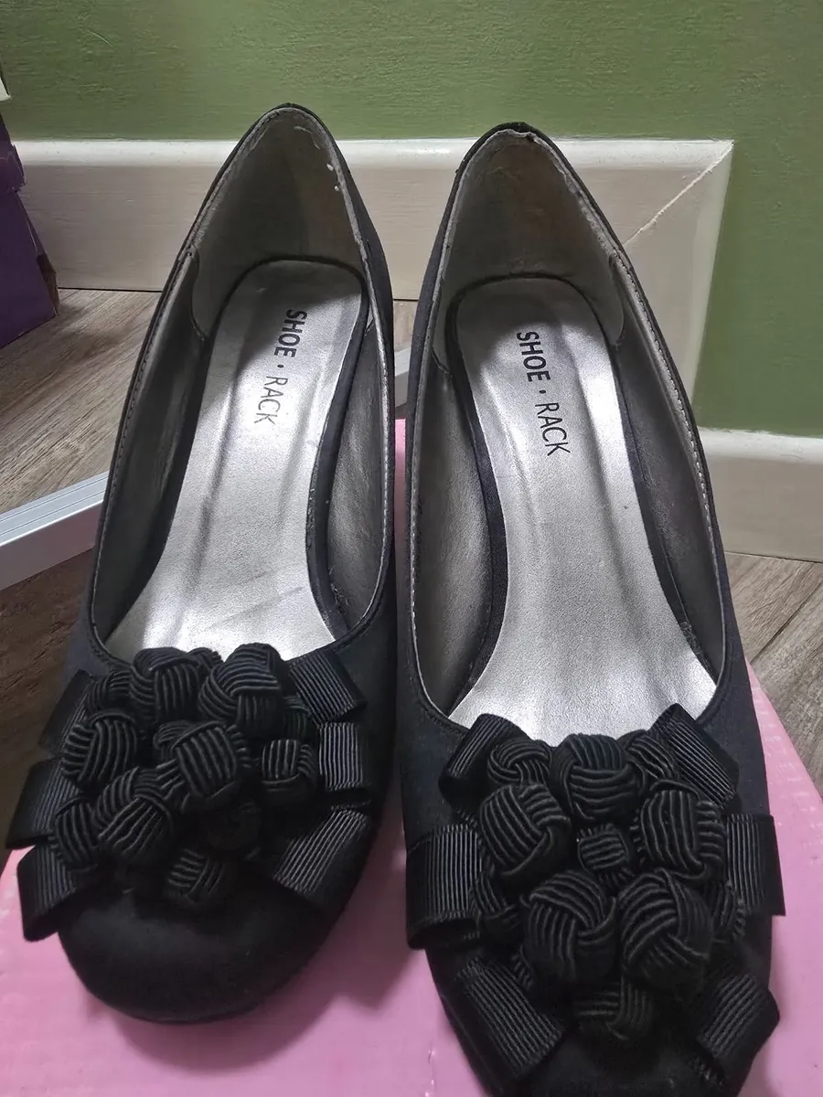 Shoes - Image 2