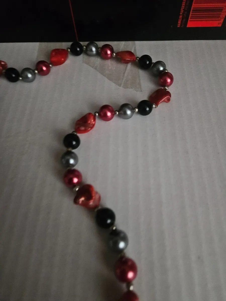 Necklace Costume Jewelry - Image 3
