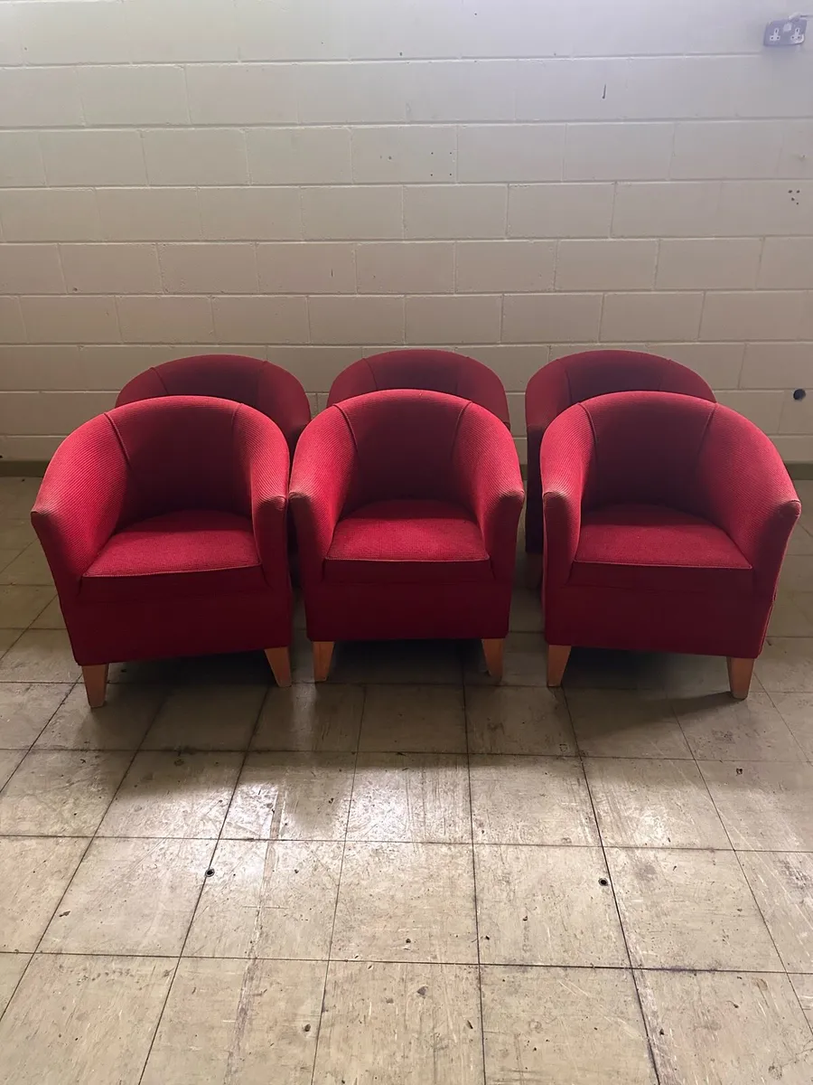 Red tub chairs - Image 1