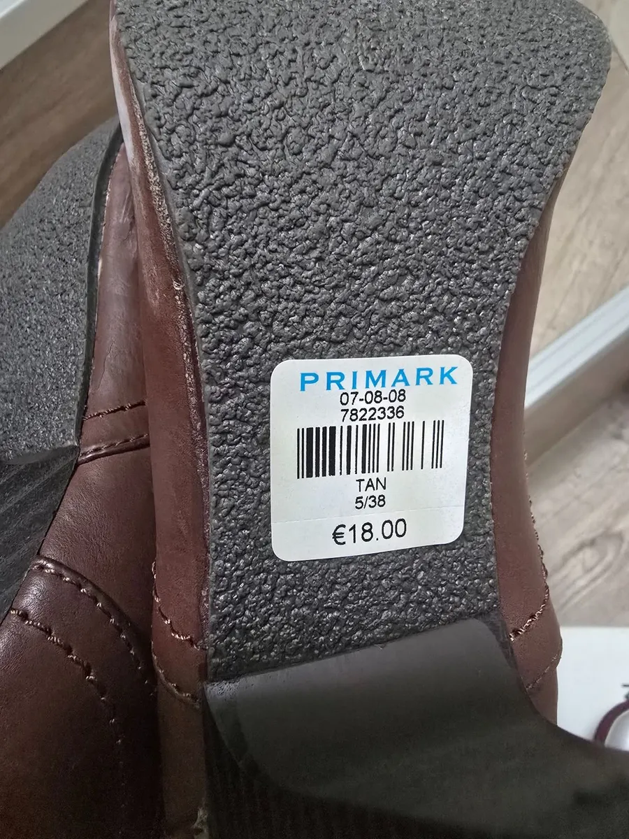 Shoes - Image 4