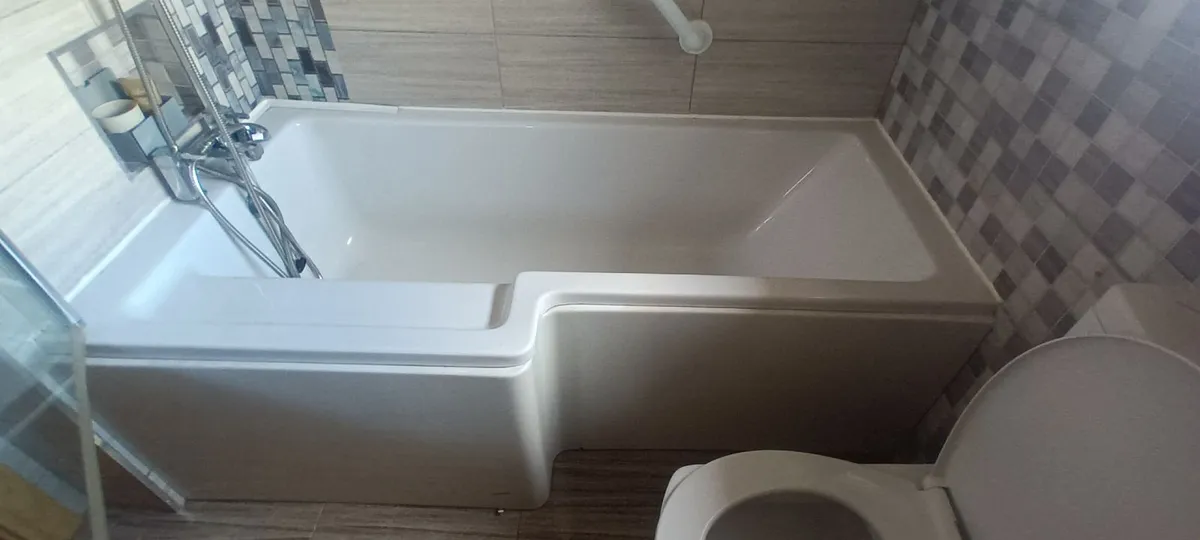 Bath - Image 4