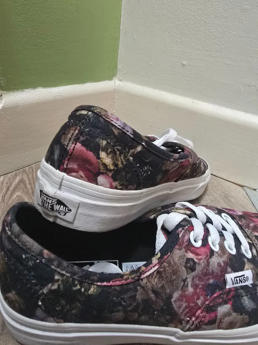 Shoes - Image 2