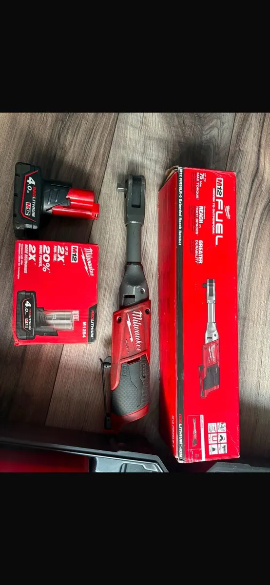 Milwaukee impact Battery guns - Image 3