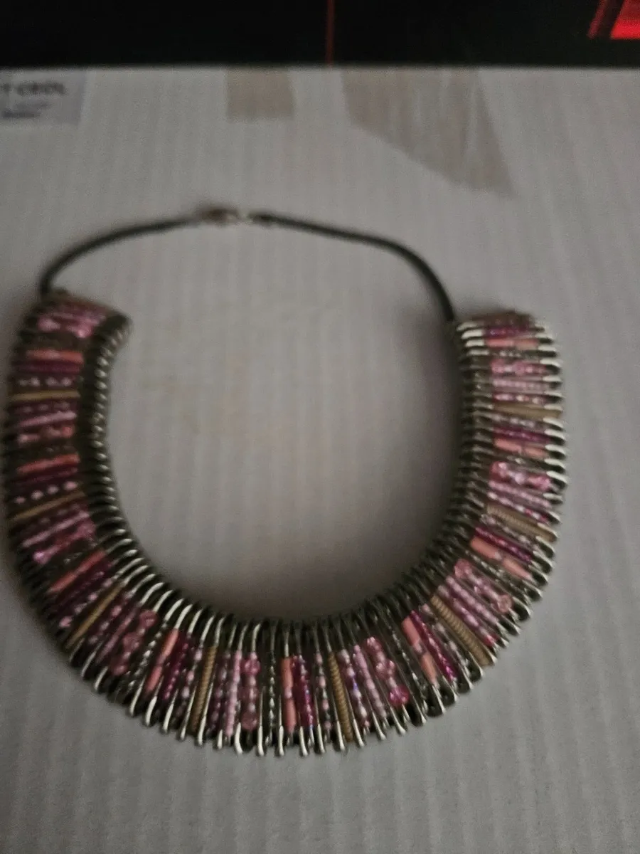 Costume Jewelry - Image 4