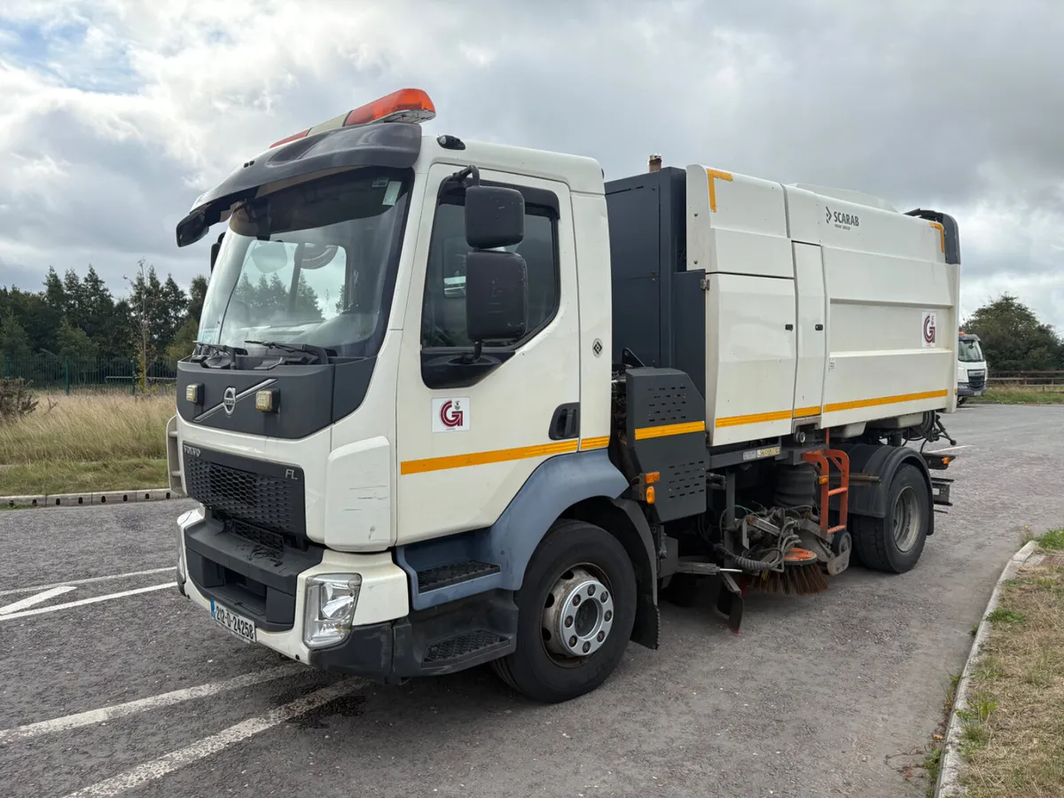 Volvo Scarab Sweeper - Image 1