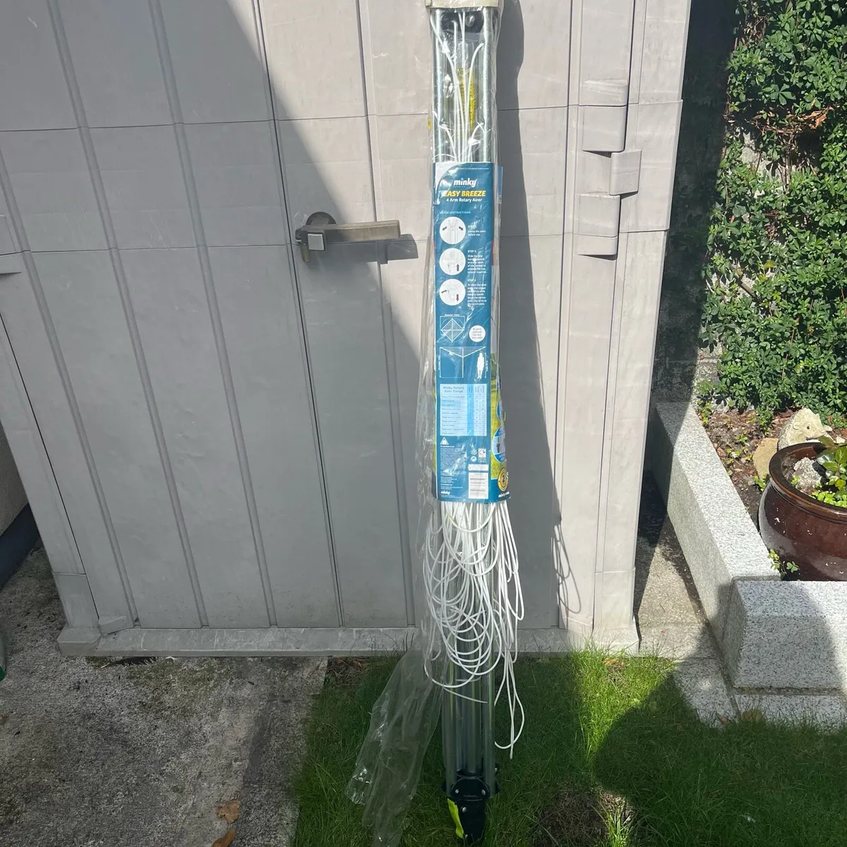 Rotary clothes line - Image 3