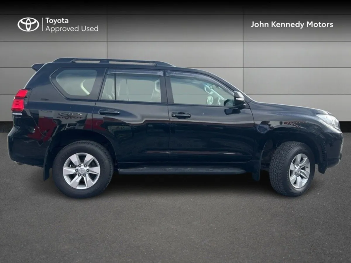Toyota Land Cruiser BUSINESS 5 SEATER - Image 3