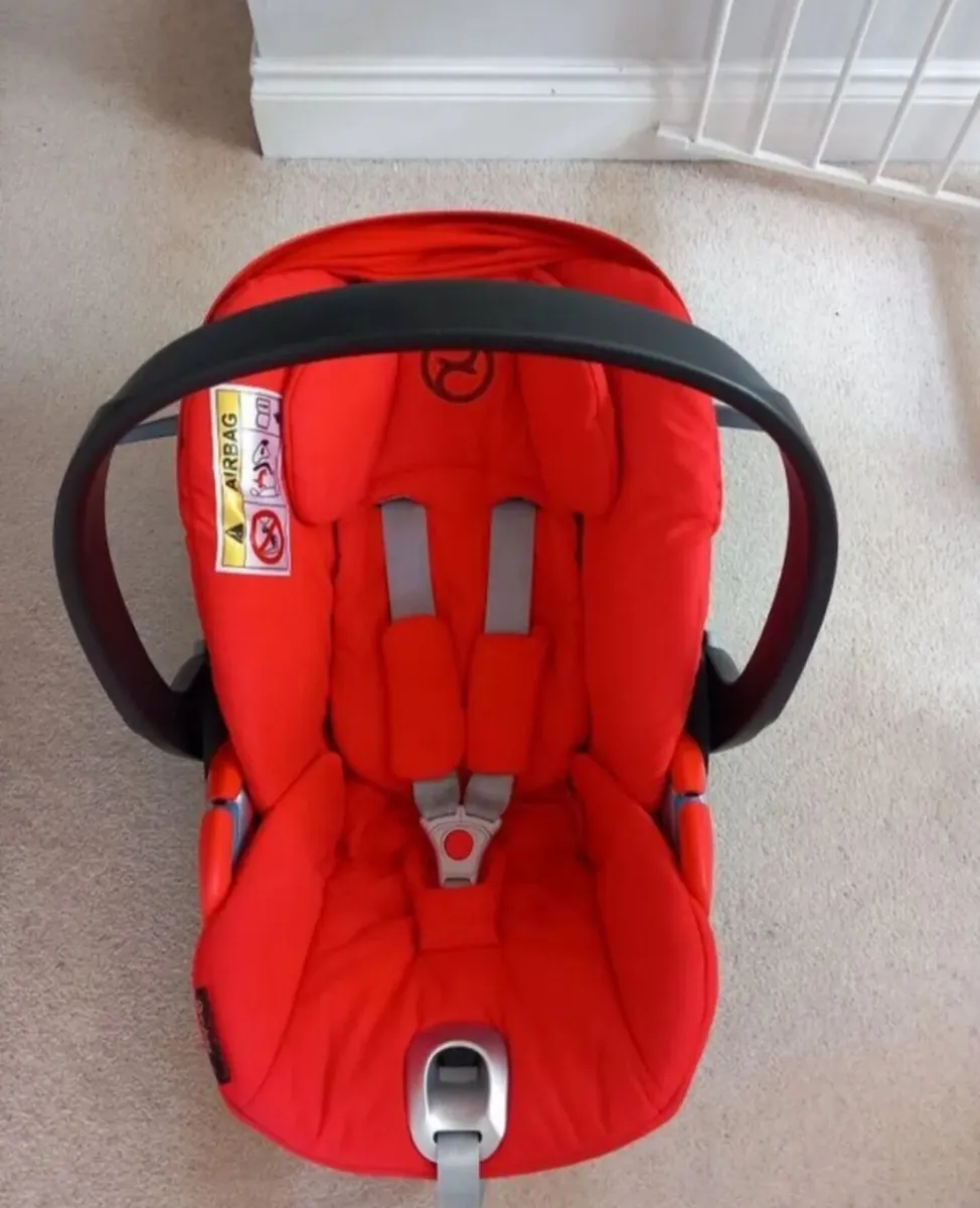 Carseat Cybex Cloud Z i-size & Isofix base - Image 3