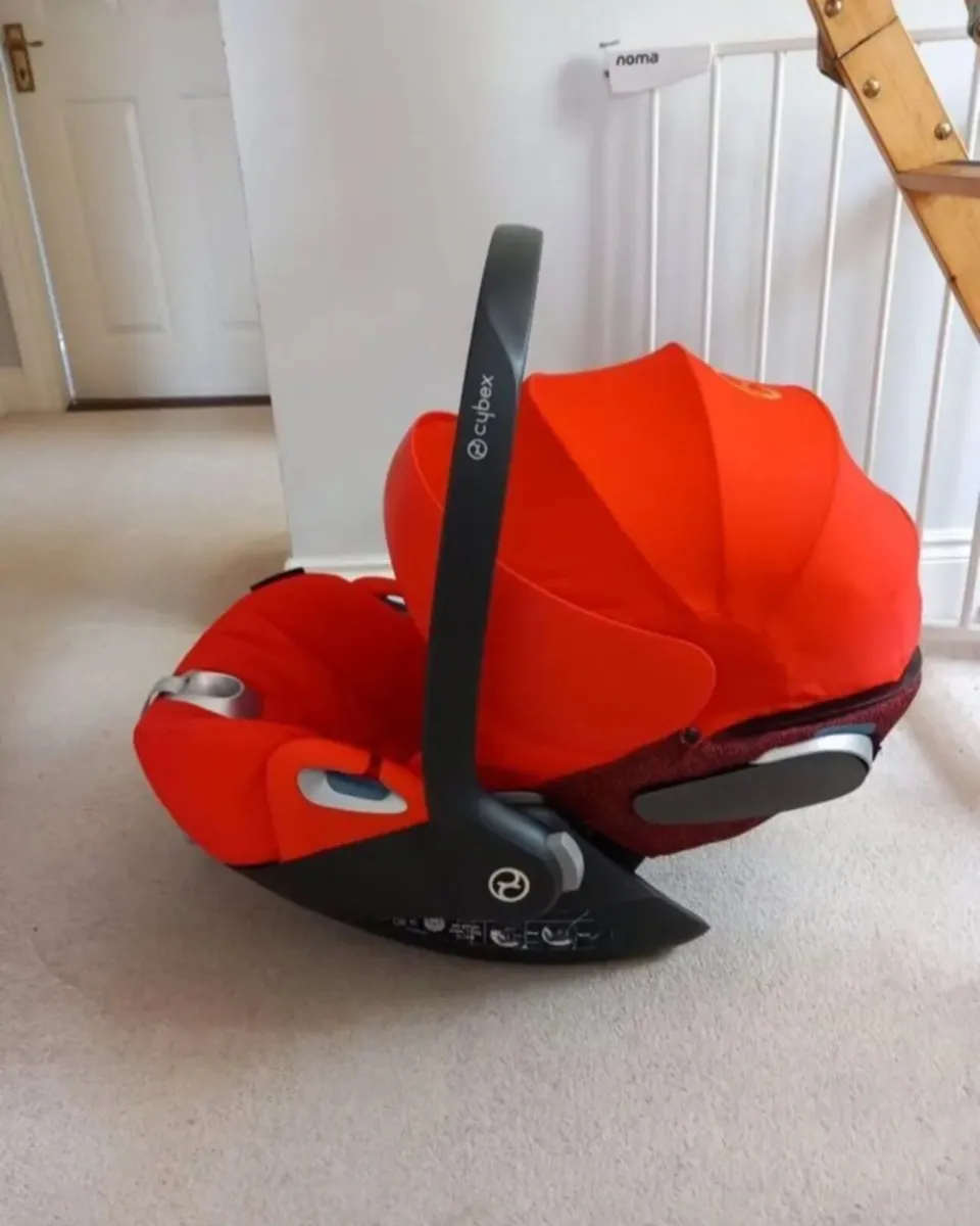 Carseat Cybex Cloud Z i-size & Isofix base - Image 2