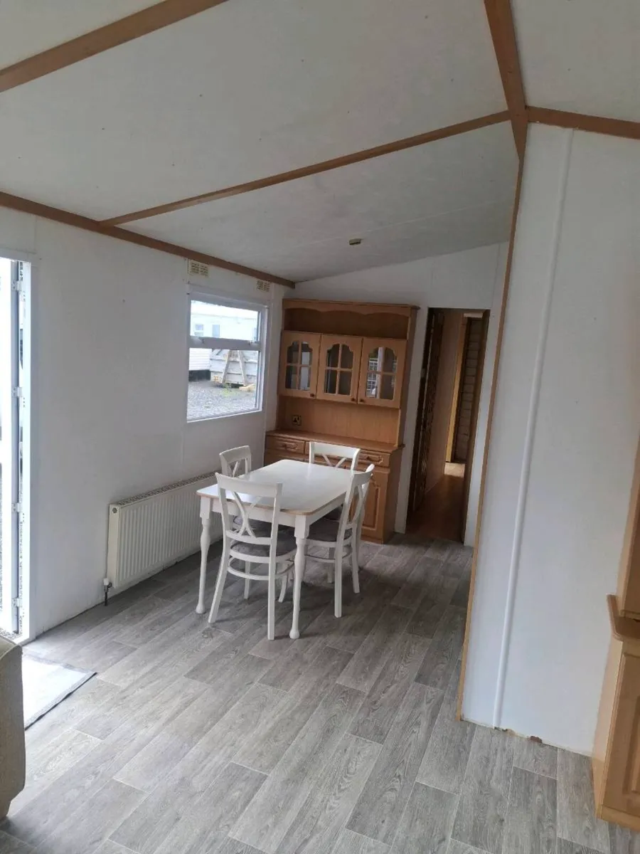 40ft x 14ft Roadmaster Chalet - Image 3
