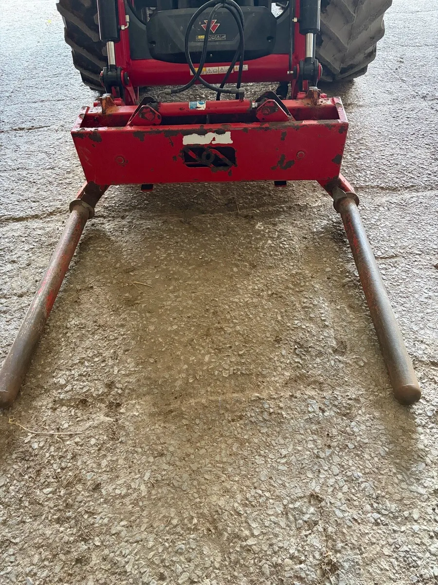 Bale handler - Image 1
