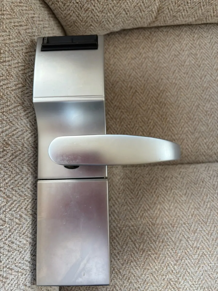 Onity HT 24 Door Locks