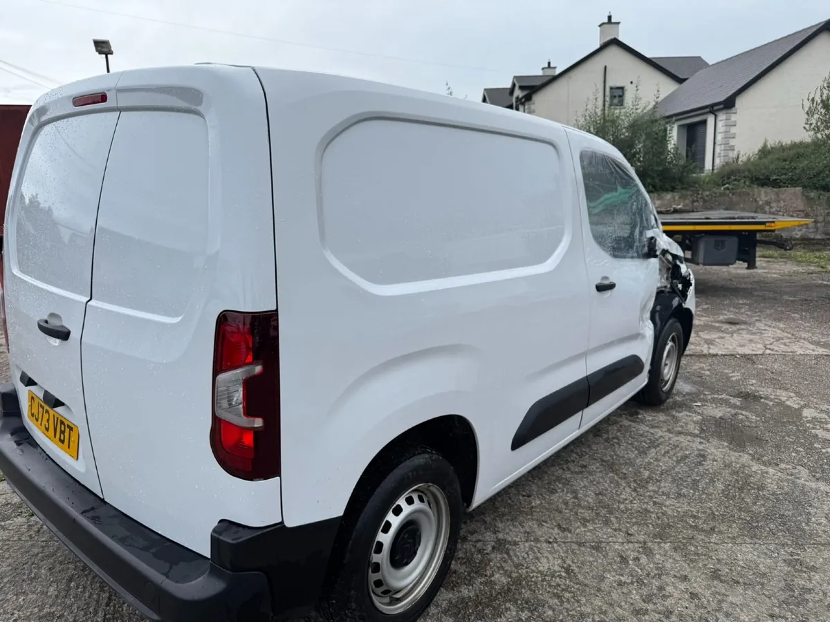 2024 BERLINGO PROFESSIONAL HDI - Image 3