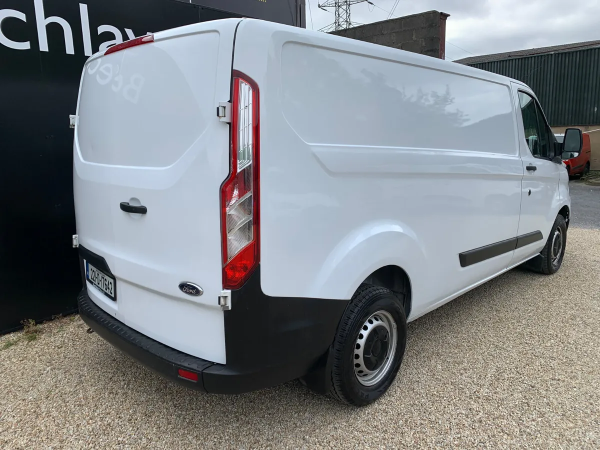 Custom 2.0tdci 130PS LWB // FULL SERVICE HISTORY / - Image 3