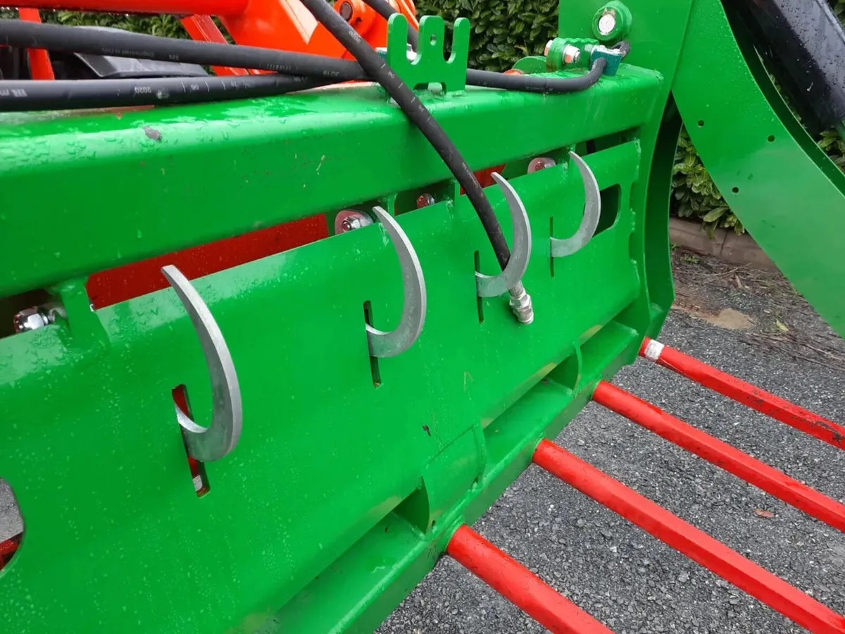 Cashels Bale cutter & Film Catcher - Image 4