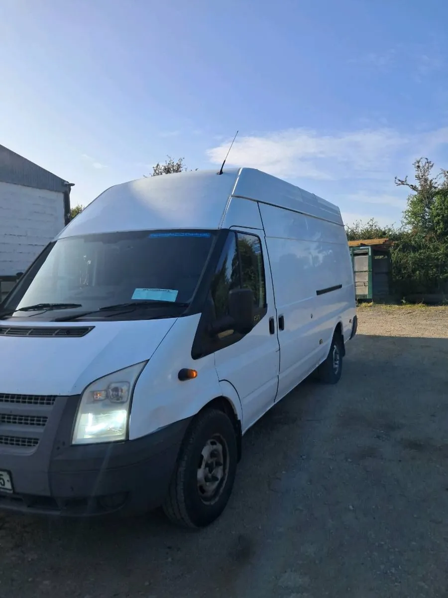 Van - Image 2