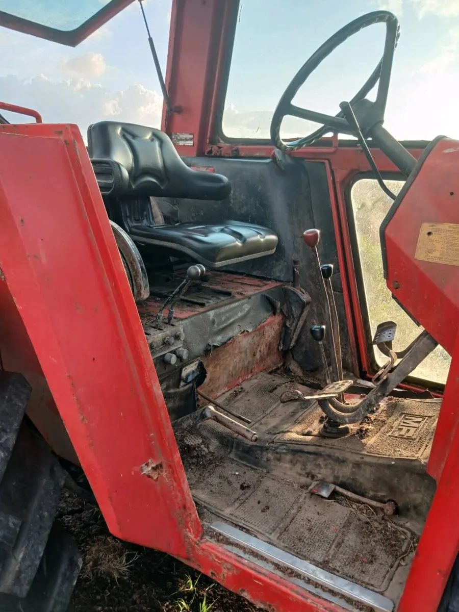 Massey 565 - Image 3