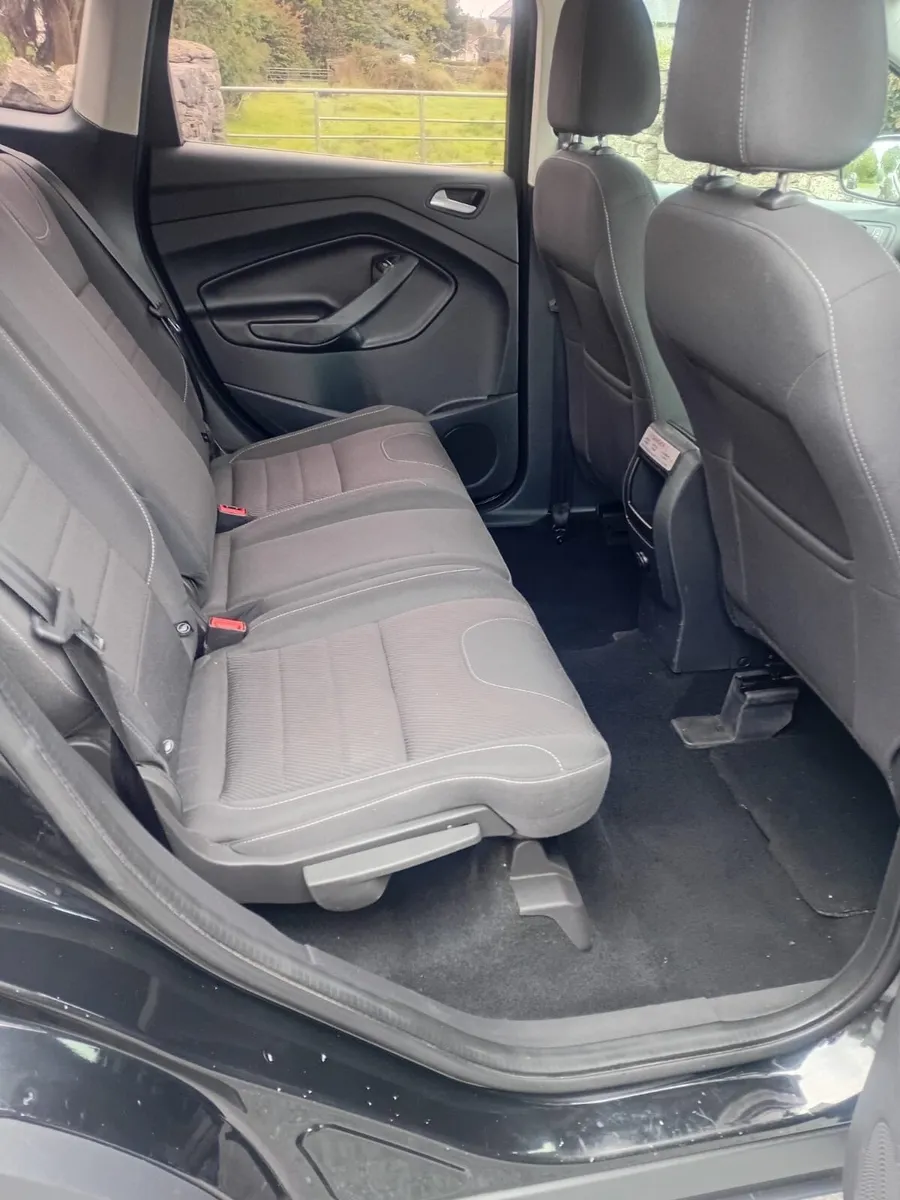 151 Ford Kuga Doe 4/27 - Image 4