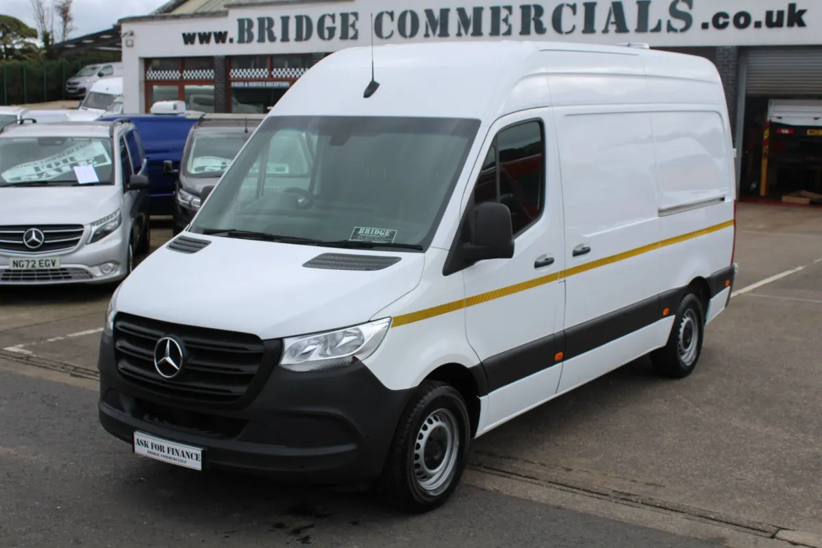 2024 Mercedes-Benz Sprinter 315 L2H2 - 7000kgs - Image 1
