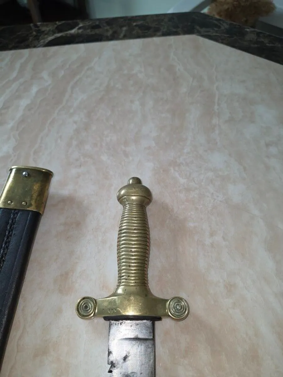 Short Sword - Image 4