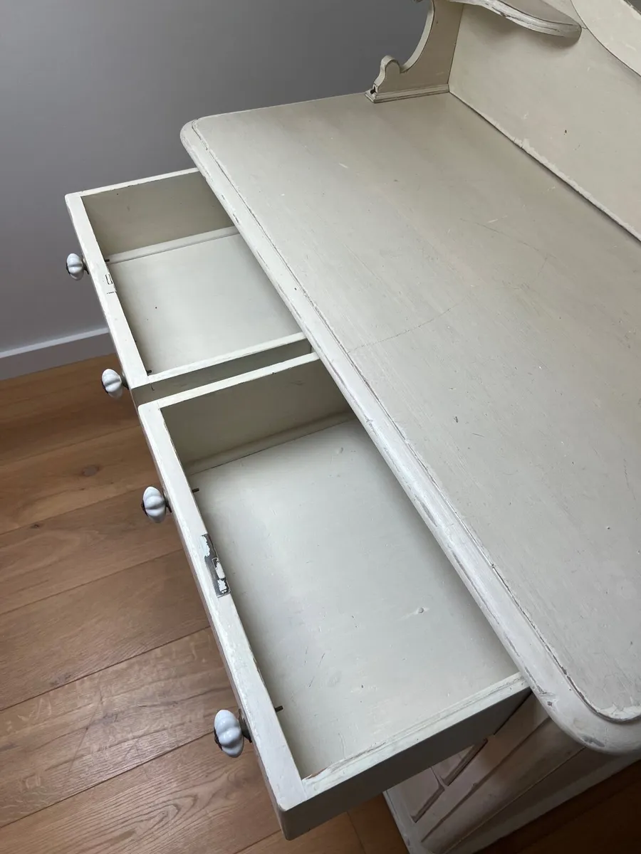 Drawers - Image 3
