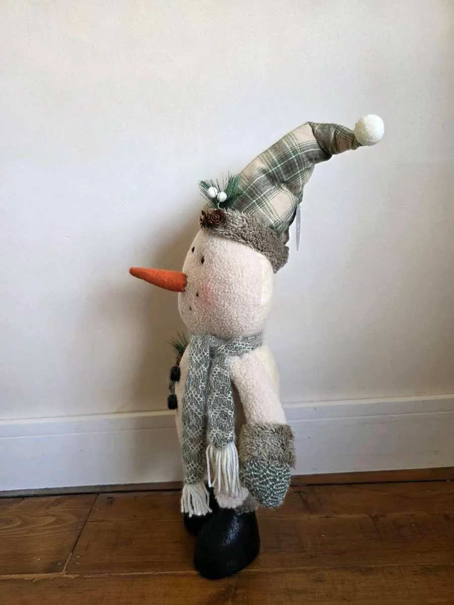 Large Extendable Legs Christmas Snowman Decoration - Image 4