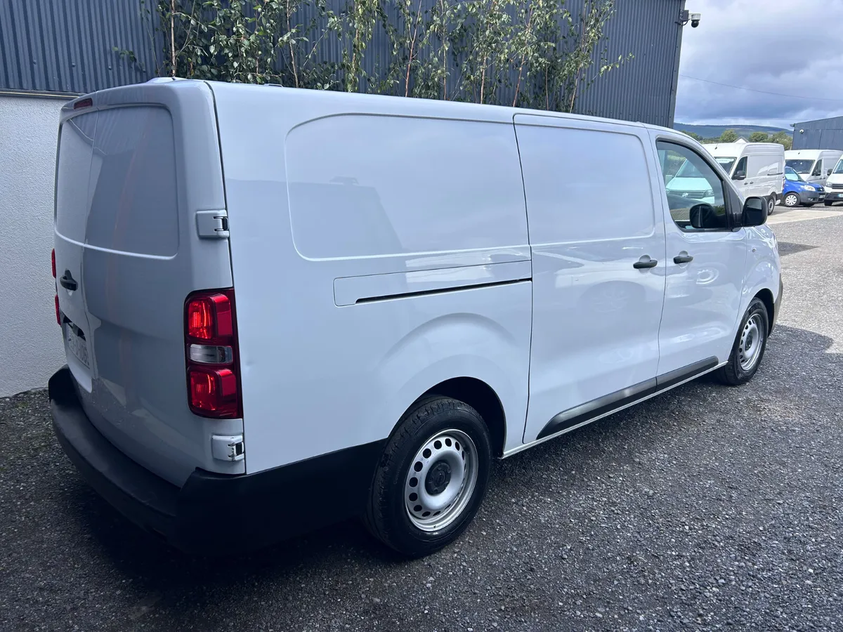 2023 Opel Vivaro ‘Long wheel base - Image 4