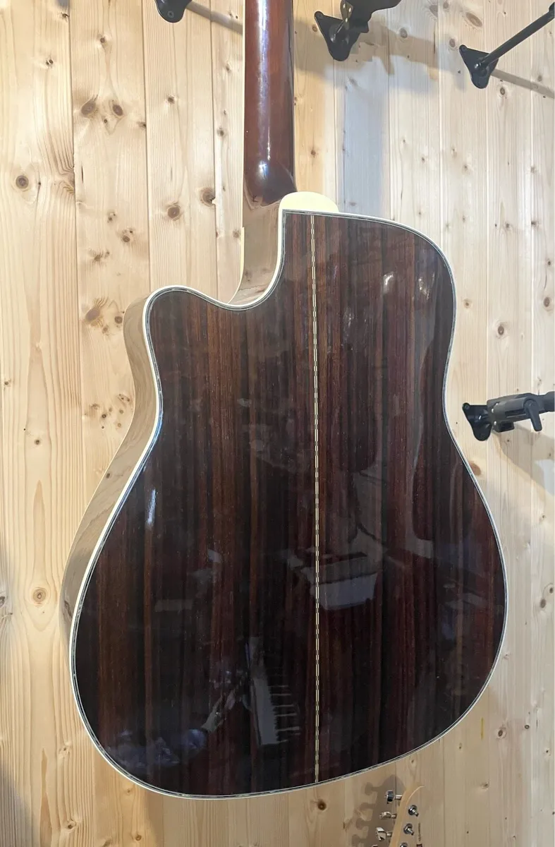 Takamine guitar - Image 3