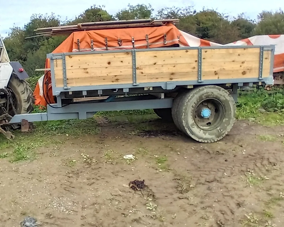 Tipping trailer 13ft x 7ft 8inch - Image 1