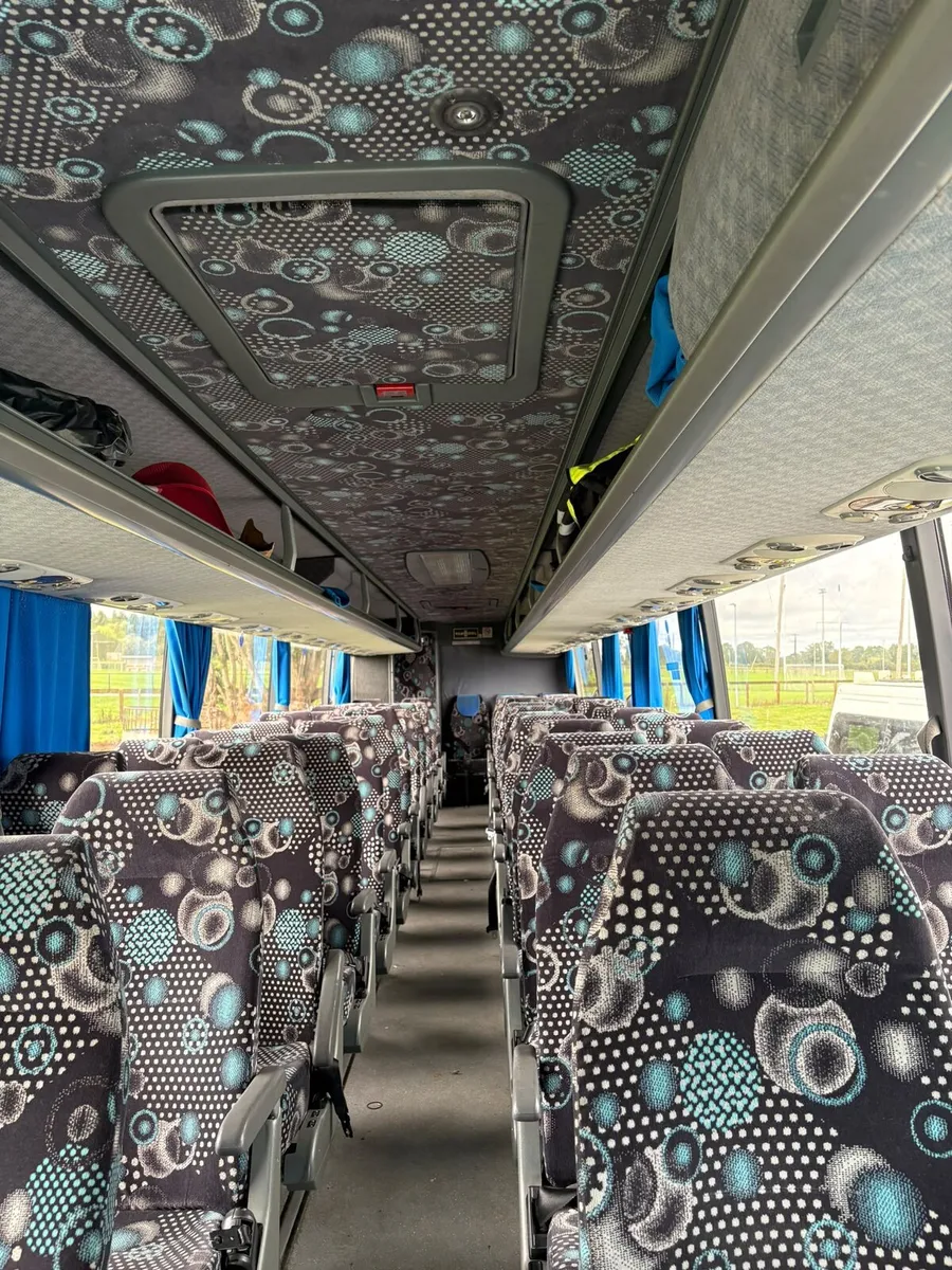 06 volvo vanhool - Image 2