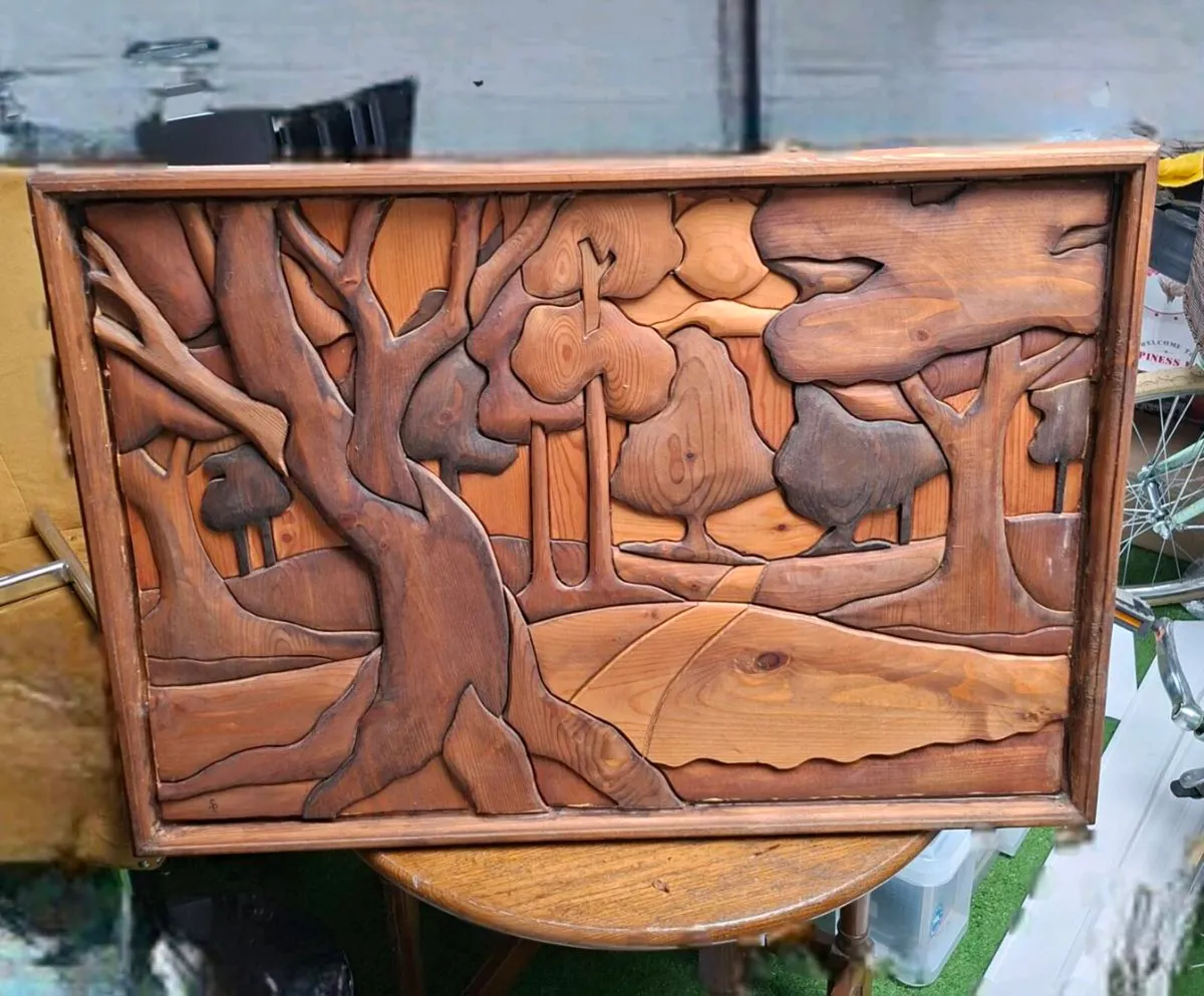 Stunning handcrafted wooden picture - Image 1